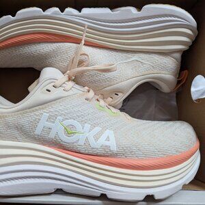 Hoka Gaviota 5 Vanilla/Eggnog Size 8B